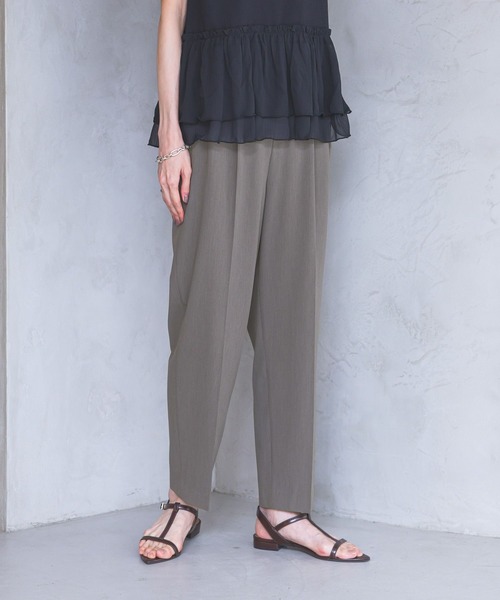 GLOBAL WORK（グローバルワーク）の「ウツクシルエットDRYテーパードパンツ/636544（その他パンツ・レディース・ネイビー/ブラウン系その他3/チャコールグレー/ブラック/グレイッシュベージュ・XX-LARGE/L-Long/XL-Long/M-Long/LARGE/MEDIUM/X-LARGE/SMALL/S-Long/X-SMALL）」の11枚目の写真