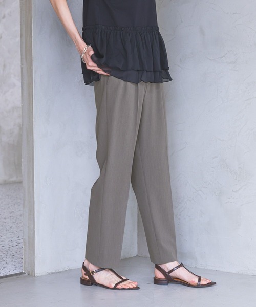 GLOBAL WORK（グローバルワーク）の「ウツクシルエットDRYテーパードパンツ/636544（その他パンツ・レディース・ネイビー/ブラウン系その他3/チャコールグレー/ブラック/グレイッシュベージュ・XX-LARGE/L-Long/XL-Long/M-Long/LARGE/MEDIUM/X-LARGE/SMALL/S-Long/X-SMALL）」の12枚目の写真
