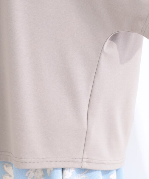 SHOO・LA・RUE(シューラルー)の「【洗濯機可/S-LL】フェイクパールがアクセント お袖タックドルマンブラウス(Tシャツ/カットソー・レディース・ブラック/グレー/オフホワイト・01/02/04/03)」の21枚目の写真