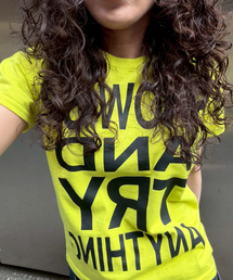 Oriens JOURNAL STANDARD（オリエンス ジャーナルスタンダード）の「《追加》SHOW UP プリントTEE（Tシャツ/カットソー）」