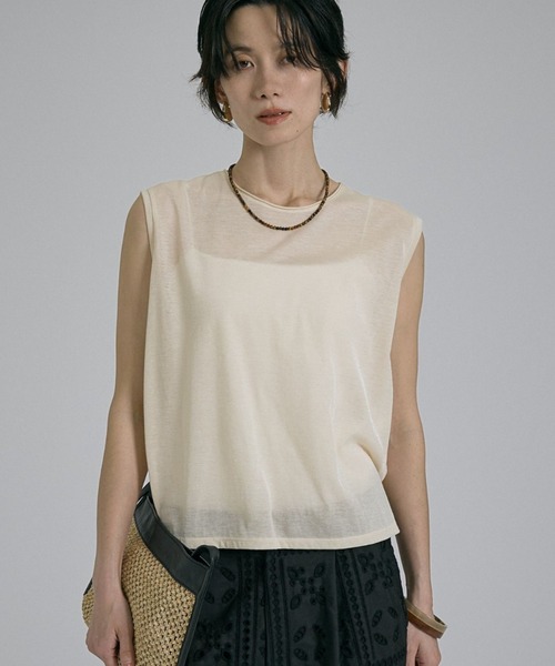 qualite（カリテ）の「シアーノースリーブT　春服　夏服　オフィスカジュアル（タンクトップ・レディース・ブラック/クリーム/オフホワイト・フリー）」の3枚目の写真