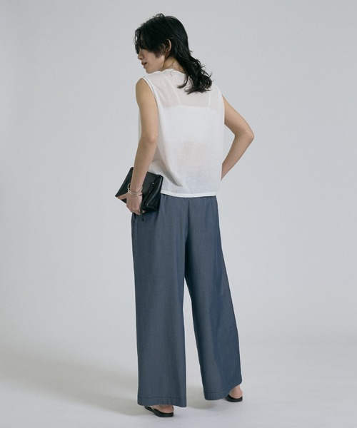 qualite（カリテ）の「シアーノースリーブT　春服　夏服　オフィスカジュアル（タンクトップ・レディース・ブラック/クリーム/オフホワイト・フリー）」の8枚目の写真