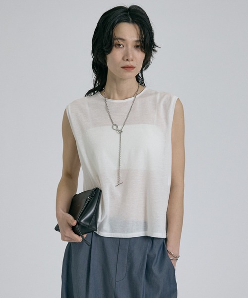qualite（カリテ）の「シアーノースリーブT　春服　夏服　オフィスカジュアル（タンクトップ・レディース・ブラック/クリーム/オフホワイト・フリー）」の9枚目の写真