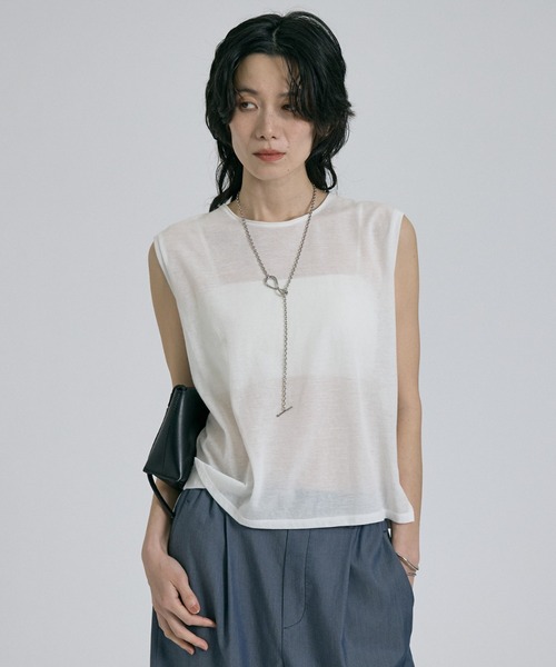 qualite（カリテ）の「シアーノースリーブT　春服　夏服　オフィスカジュアル（タンクトップ・レディース・ブラック/クリーム/オフホワイト・フリー）」の18枚目の写真