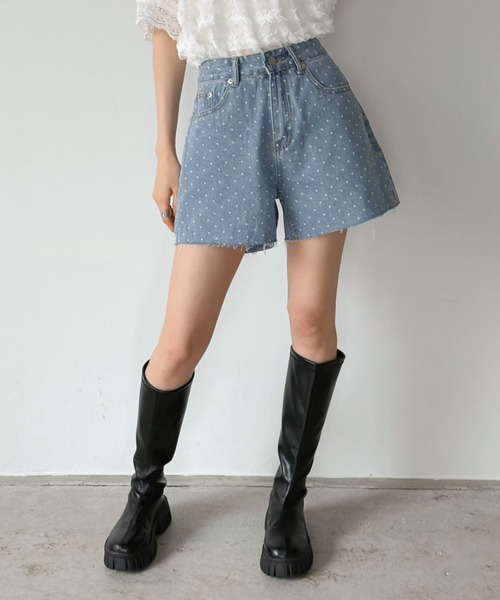 Jewelobe(ジュエローブ)の「ミニドットデニムパンツ(その他パンツ・レディース・ブルー/サックスブルー・S/M)」の7枚目の写真