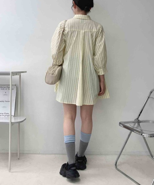 AS KNOW AS plus（アズノゥアズプラス）の「〇マルチWAY デザインフリル7分袖チュニックワンピ―ス 袖アレンジ可能（チュニック・レディース・サックスブルー/イエロー系/ブルー系1/ブルー系・FREE）」の18枚目の写真