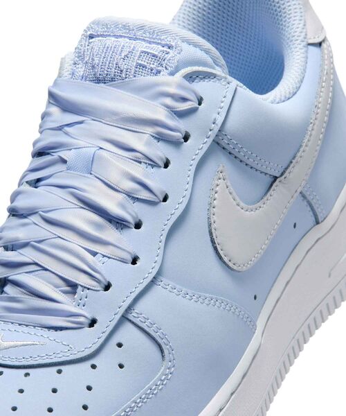 NIKE(ナイキ)の「ナイキ エア フォース 1 レトロ プレミアム ウィメンズシューズ / Nike Air Force 1 Retro Premium Women's Shoes IR0871-400 Hydrogen Blue(スニーカー・レディース・クリアブルー・23/23.5/24/24.5/22/22.5/25/25.5/26)」の7枚目の写真