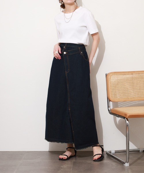 atONE（アットワン）の「アシメウエストラップ風デニムスカート（デニムスカート・レディース・ネイビー/ワンウォッシュ・M/L/LL/4L/3L）」の15枚目の写真