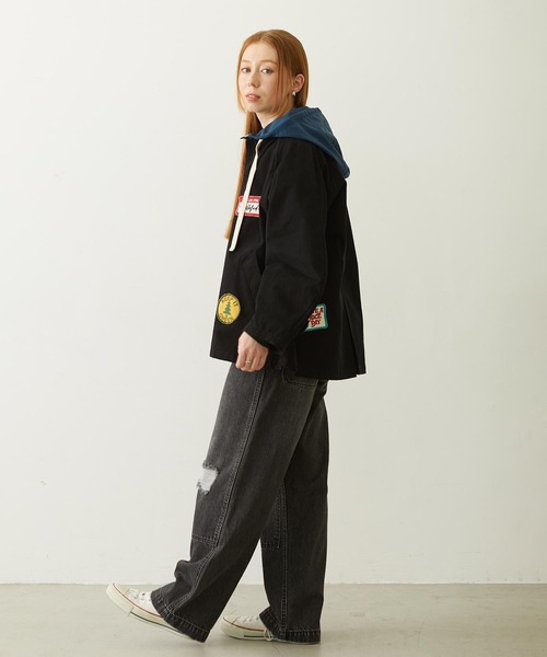 MILKFED.(ミルクフェド)の「PATCH HOODED JACKET(ブルゾン・レディース・ブラック/オフホワイト/ネイビー・S/M)」の4枚目の写真