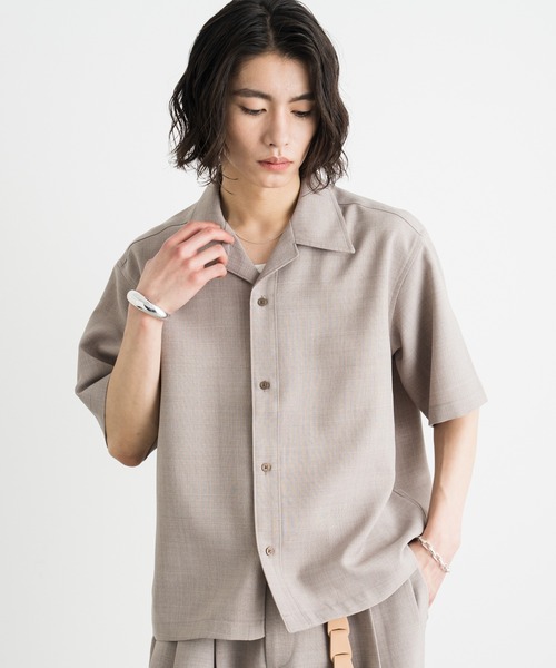 SINSS(シンス)の「Loose fit linen touch HS shirt / ルーズフィットリネンタッチハーフスリーブシャツ【接触冷感・防シワ・洗濯可能(セットアップ着用可能)】(シャツ/ブラウス・メンズ・チャコール/ベージュ・LARGE/MEDIUM/SMALL/X-SMALL)」の11枚目の写真
