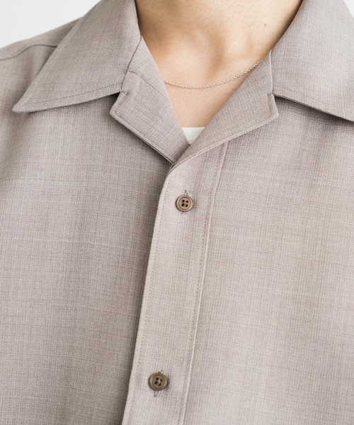SINSS(シンス)の「Loose fit linen touch HS shirt / ルーズフィットリネンタッチハーフスリーブシャツ【接触冷感・防シワ・洗濯可能(セットアップ着用可能)】(シャツ/ブラウス・メンズ・チャコール/ベージュ・LARGE/MEDIUM/SMALL/X-SMALL)」の14枚目の写真