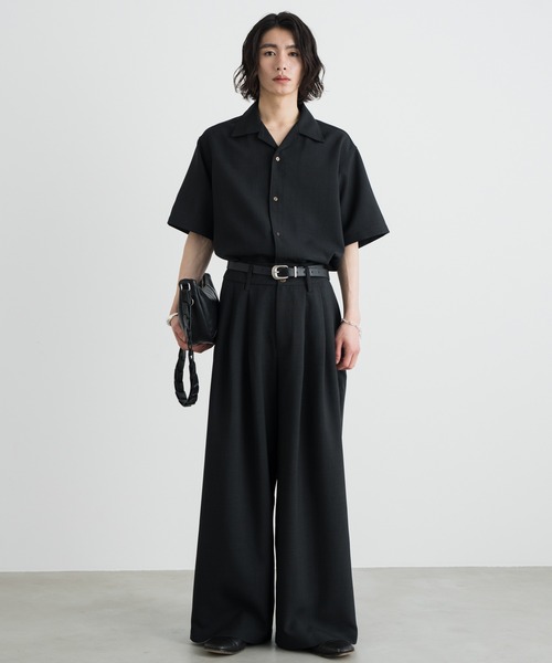 SINSS(シンス)の「Loose fit linen touch HS shirt / ルーズフィットリネンタッチハーフスリーブシャツ【接触冷感・防シワ・洗濯可能(セットアップ着用可能)】(シャツ/ブラウス・メンズ・チャコール/ベージュ・LARGE/MEDIUM/SMALL/X-SMALL)」の15枚目の写真