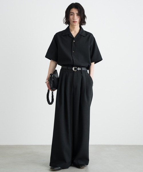 SINSS(シンス)の「Loose fit linen touch HS shirt / ルーズフィットリネンタッチハーフスリーブシャツ【接触冷感・防シワ・洗濯可能(セットアップ着用可能)】(シャツ/ブラウス・メンズ・チャコール/ベージュ・LARGE/MEDIUM/SMALL/X-SMALL)」の16枚目の写真