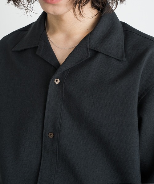 SINSS(シンス)の「Loose fit linen touch HS shirt / ルーズフィットリネンタッチハーフスリーブシャツ【接触冷感・防シワ・洗濯可能(セットアップ着用可能)】(シャツ/ブラウス・メンズ・チャコール/ベージュ・LARGE/MEDIUM/SMALL/X-SMALL)」の21枚目の写真