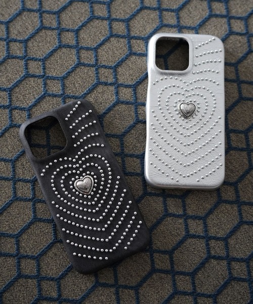 SANSeLF(サンセルフ)の「【SANSeLF】ヴィンテージハートスタッズiPhoneケース sac26s003(スマホケース/カバー・レディース・シルバー/ブラック・iPhone 15/iPhone 16/iPhone 17)」の8枚目の写真