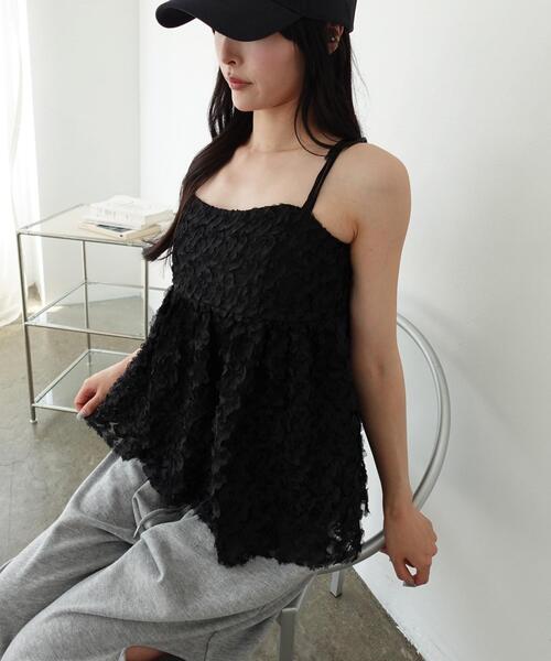 SOELA（ソエラ）の「【INGNI　SOELA】フラワーチュールキャミ／WEB限定（キャミソール・レディース・ピンク/ブラック/アイボリー・FREE）」の16枚目の写真