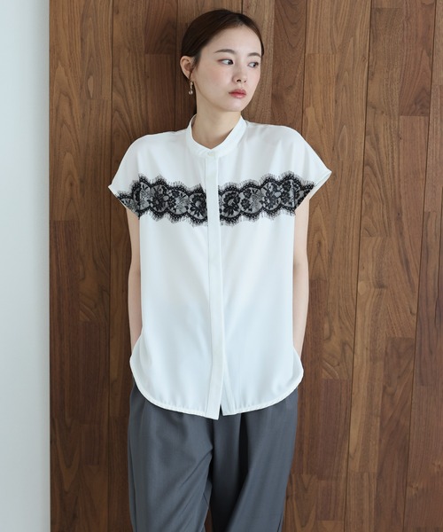 J by blue(ジェイバイブルー)の「《2サイズ展開》レースドッキングフレンチスリーブブラウス(シャツ/ブラウス・レディース・ホワイト/ブルー・LARGE/MEDIUM)」の3枚目の写真