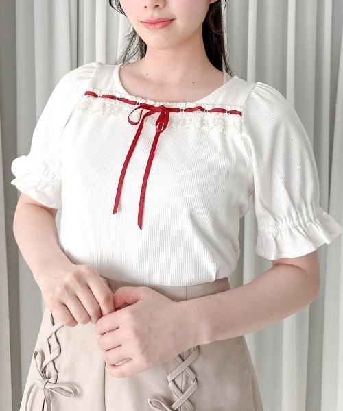 F i.n.t(フィント)の「レース使いはしごリボンカットトップス/fint フィント(Tシャツ/カットソー・レディース・ホワイト×レッド/レッド/ホワイト×ネイビー・FREE)」の1枚目の写真