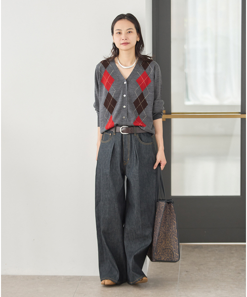 JOURNAL STANDARD(ジャーナルスタンダード)の「ウォッシャブルウール Vカーディガン(カーディガン/ボレロ・レディース・ネイビー/チャコールグレー/チョコ/レッド・FREE)」の11枚目の写真