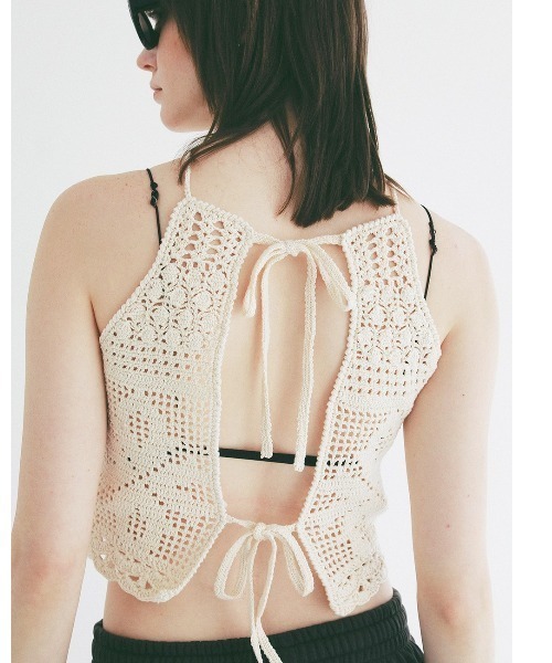 CLANE（クラネ）の「CLANE/クラネ/CROCHET CAMI KNIT TOPS（キャミソール・レディース・アイボリー/レッド・F）」の5枚目の写真