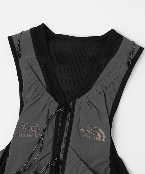 THE NORTH FACE(ザノースフェイス)の「THE NORTH FACE W GAR VEST NM62618(ベスト・レディース・グレー・S/M)」の3枚目の写真
