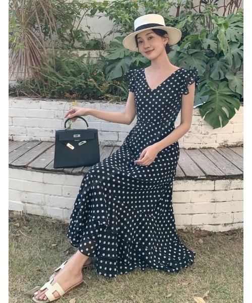 BIRTHDAY BASH(バースデイバッシュ)の「DOT SHEER FRILL SLEEVE DRESS(ドットシアーフリルスリーブドレス)(ワンピース・レディース・ブラック・SMALL)」の12枚目の写真