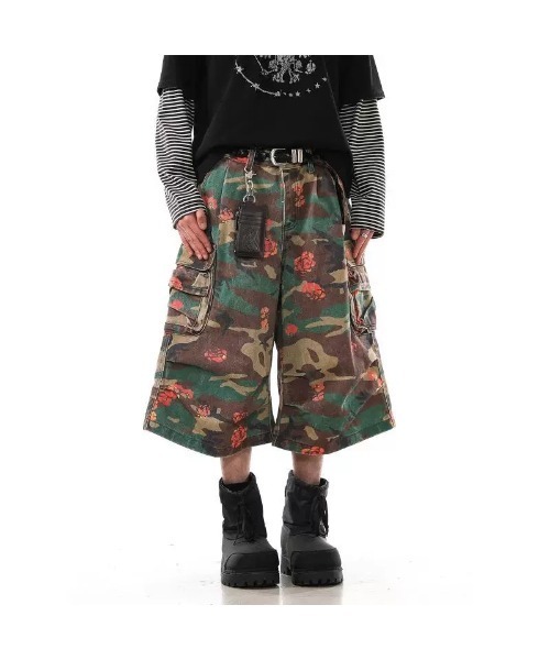 FreeZone(フリーゾーン)の「フラワーカモ柄ワイドカーゴハーフパンツ(カーゴパンツ・メンズ・グリーン・S/L/M)」の9枚目の写真
