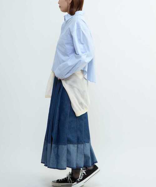 CONVERSE TOKYO(コンバーストウキョウ)の「LIGHT DENIM PLEATED SKIRT(スカート・レディース・ブラック/インディゴブルー・FREE)」の11枚目の写真