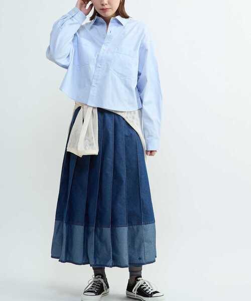 CONVERSE TOKYO(コンバーストウキョウ)の「LIGHT DENIM PLEATED SKIRT(スカート・レディース・ブラック/インディゴブルー・FREE)」の12枚目の写真