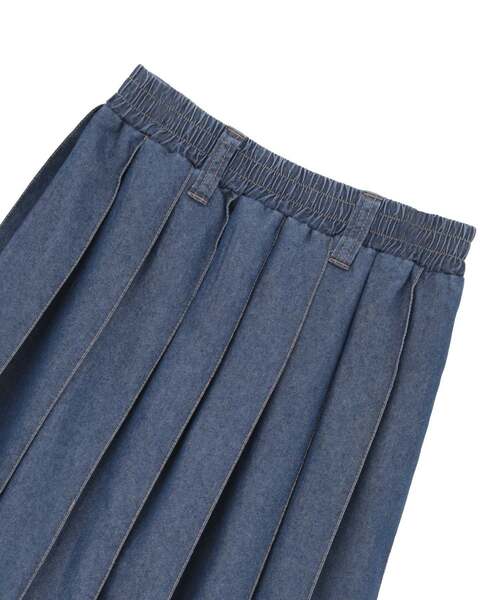 CONVERSE TOKYO(コンバーストウキョウ)の「LIGHT DENIM PLEATED SKIRT(スカート・レディース・ブラック/インディゴブルー・FREE)」の22枚目の写真