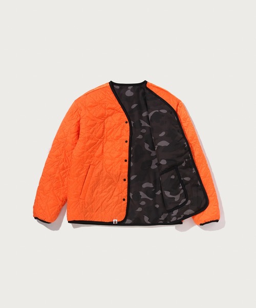 A BATHING APE(アベイシングエイプ)の「COLOR CAMO STA QUILTING REVERSIBLE LIGHT DOWN JACKET(ダウンジャケット/コート・メンズ・ブラック/パープル/ネイビー・X-LARGE/LARGE/SMALL/XX-LARGE/MEDIUM)」の13枚目の写真