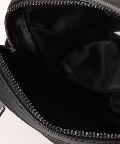 BOSS(ボス)の「BOSS(ボス) Ray_N_NS Zip ショルダーバッグ(ショルダーバッグ・メンズ・ブラック・FREE)」の4枚目の写真