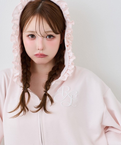 one after another NICE CLAUP（ワンアフターアナザーナイスクラップ）の「【UVカット/セットアップ可能】フリルフードキラキラロングパーカー/パンツ別売り（パーカー・レディース・チャコールグレー/オフホワイト/ピンク/ブラック・FREE）」の13枚目の写真
