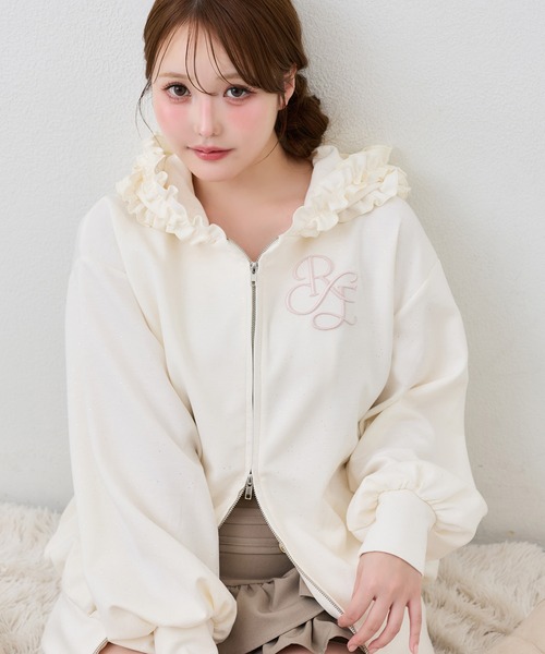 one after another NICE CLAUP（ワンアフターアナザーナイスクラップ）の「【UVカット/セットアップ可能】フリルフードキラキラロングパーカー/パンツ別売り（パーカー・レディース・チャコールグレー/オフホワイト/ピンク/ブラック・FREE）」の18枚目の写真