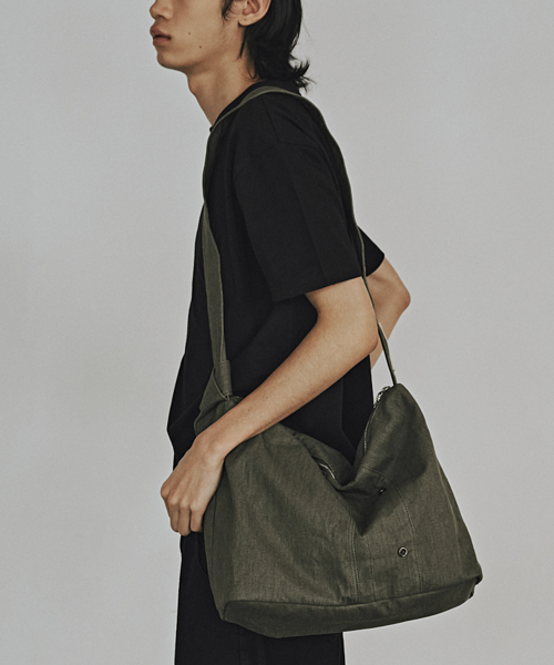KANEITEI(カネイテイ)の「MIL-TYPE KNOT WASHED SHOULDER BAG (OLIVE DRAB)(メッセンジャーバッグ・レディース・オリーブ・FREE)」の1枚目の写真