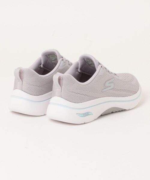 SKECHERS(スケッチャーズ)の「SKECHERS スケッチャーズ GO WALK ARCH FIT 2.0-CASSY【ワイド/幅広4E】レディーススニーカー(ゴーウォークアーチフィット2.0) 125346W(スニーカー・レディース・ブラック系その他/パープル系その他/グレー系その他・22.5cm/23.0cm/23.5cm/24.0cm/24.5cm/25.0cm)」の4枚目の写真