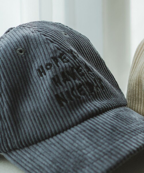 BRANSHES(ブランシェス)の「コーデュロイロゴキャップ(キャップ・キッズ・チャコールグレー/キャメル/アイボリー・L/M)」の20枚目の写真