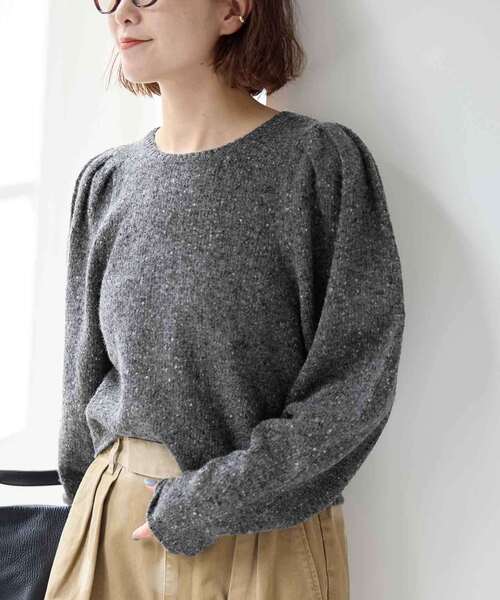 Spick & Span(スピックアンドスパン)の「ショルダーパフクルーネックプルオーバー(ニット/セーター・レディース・チャコールグレー/ネイビー・FREE)」の6枚目の写真