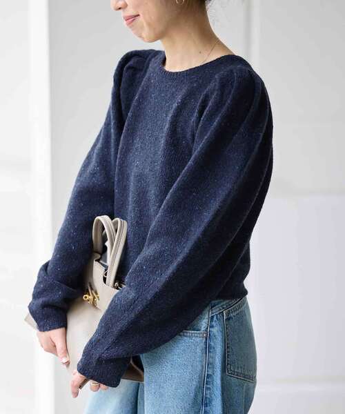 Spick & Span(スピックアンドスパン)の「ショルダーパフクルーネックプルオーバー(ニット/セーター・レディース・チャコールグレー/ネイビー・FREE)」の16枚目の写真