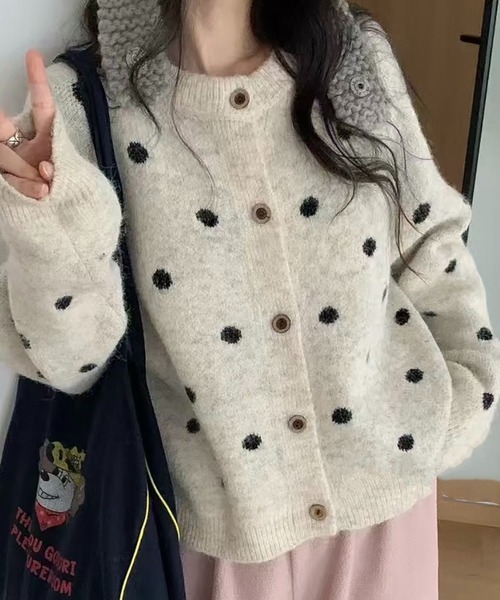 SHOUYO(ショウヨウ)の「トッド柄ニットカーディガン(カーディガン/ボレロ・レディース・ブラウン/グレー/ベージュ・M)」の4枚目の写真