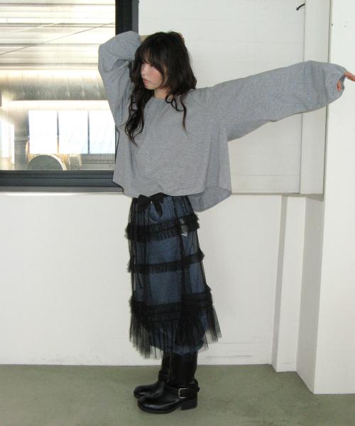 RONRON（ロンロン）の「SHIRRING PUFF LONG SLEEVE GREY（Tシャツ/カットソー・レディース・その他・FREE）」の3枚目の写真