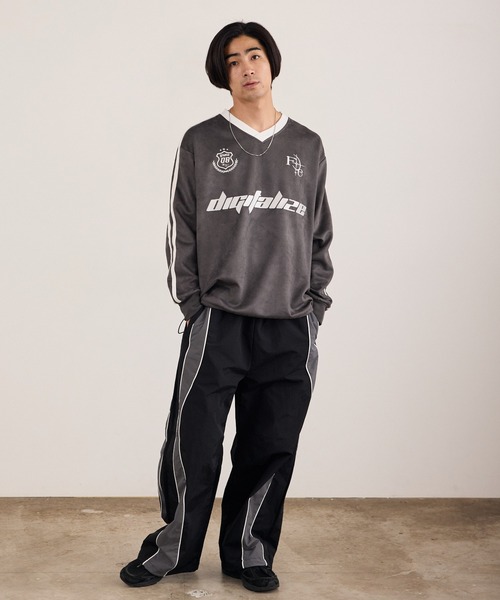 ROOPTOKYO（ループトウキョウ）の「カットスエードL/Sゲームシャツ ロンT 長袖 ユニフォーム風 サッカーTシャツ フロント刺繍 袖ライン 裾ドロスト メンズ レディース 2026年 秋 秋服 冬 冬服（Tシャツ/カットソー・メンズ・アイボリー/チャコール・M/L）」の22枚目の写真