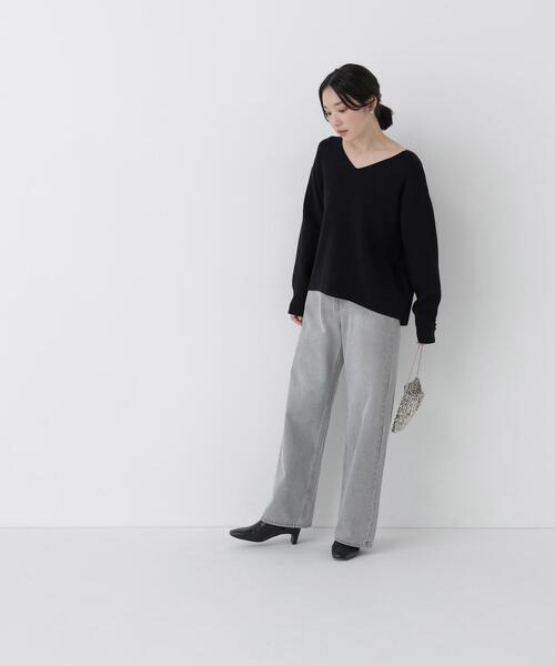 NATURAL BEAUTY BASIC(ナチュラルビューティーベーシック)の「ダブルジャガードVネックニット(ニット/セーター・レディース・ブルー/ブラック/オフホワイト/ブラウン・FREE)」の19枚目の写真