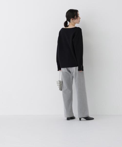 NATURAL BEAUTY BASIC(ナチュラルビューティーベーシック)の「ダブルジャガードVネックニット(ニット/セーター・レディース・ブルー/ブラック/オフホワイト/ブラウン・FREE)」の21枚目の写真
