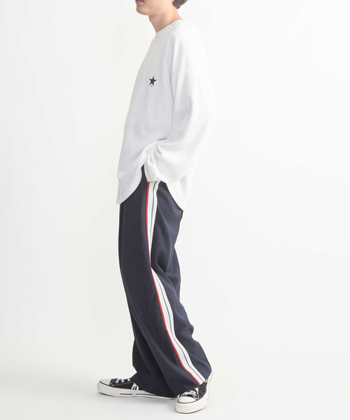 CONVERSE TOKYO(コンバーストウキョウ)の「FLOWER LOGO WAFFLE LONG TEE(Tシャツ/カットソー・メンズ・ホワイト/ブラック/グレー・MEDIUM/SMALL)」の12枚目の写真