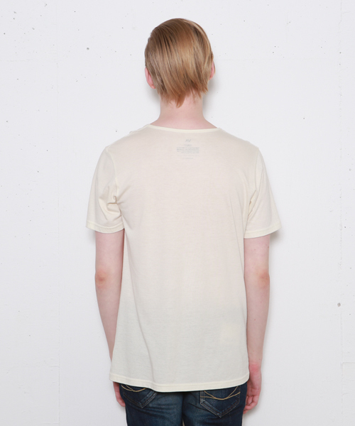 FACTOTUM（ファクトタム）の「【VALLIS】バイオシルキーシリーズ Uネック半袖カットソー（Tシャツ/カットソー・メンズ・レッド/ブラック/クリーム/ブルー/パープル/イエロー/ピンク/ベージュ/オレンジ・46/44/48）」の13枚目の写真