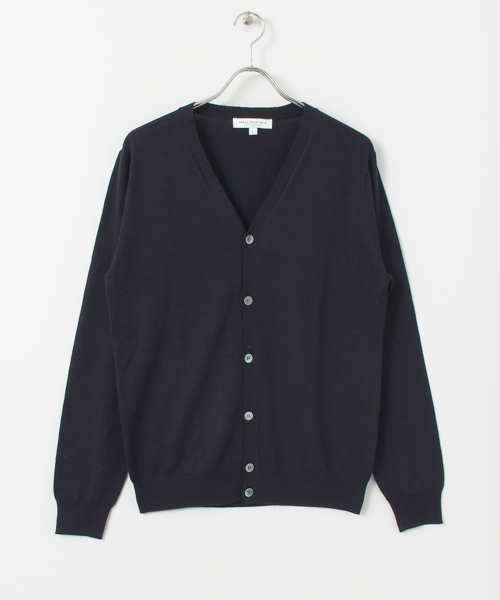 URBAN RESEARCH(アーバンリサーチ)の「UR イタリアンウール Vカーディガン(カーディガン/ボレロ・メンズ・ブラック/グレー/ネイビー・MEDIUM/LARGE)」の10枚目の写真