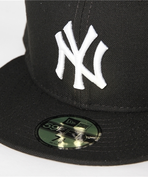 NEW ERA(ニューエラ)の「NEW ERA 59FIFTY CAP MLB NEW YORK YANKEES MADE IN USA BLACK(キャップ・メンズ・ブラック×ホワイト・7 3/4/8/7 7/8/7 3/8/7/7 1/4/7 5/8/7 1/8/7 1/2)」の4枚目の写真