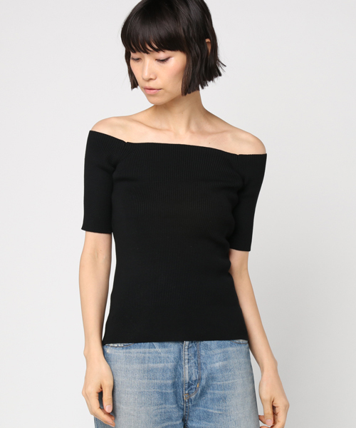 MOUSSY（マウジー）の「OFF SHOLDER KNIT TOP（ニット/セーター・レディース・ブルー/オフホワイト/ライトブラウン/ブラック/イエロー/レッド・FREE）」の14枚目の写真