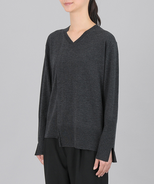 ZUCCa（ズッカ）の「ウールセーター（ニット/セーター・レディース・ブルー/ブラック/マスタード/ダークグレー・M/M size）」の9枚目の写真